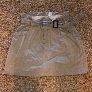 Beige pinstriped skirt from AE, size s/p